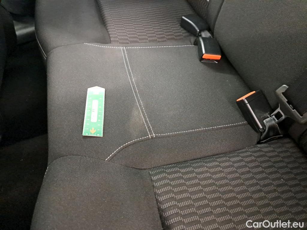  Peugeot  208  Active 1.6 HDi 75CV BVM5 E6 #34