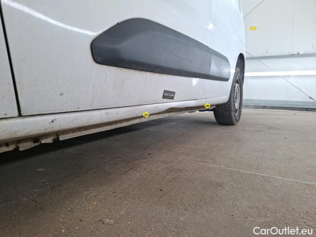  Opel  Combo OPEL  / 2018 / 4P / Fourgonnette 1.5 diesel 100chL1H1/stand CARGO PACK C #7