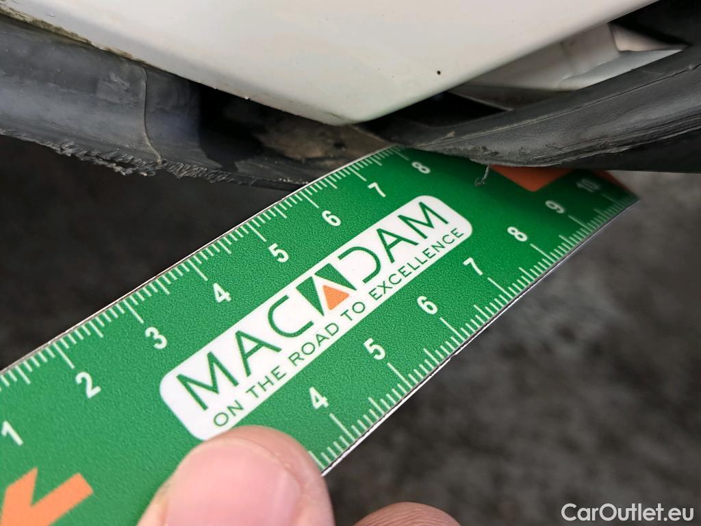  Peugeot  208  Active 1.6 HDi 75CV BVM5 E6 #17