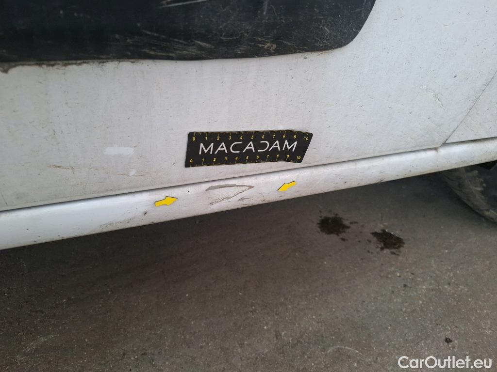  Opel  Combo OPEL  / 2018 / 4P / Fourgonnette 1.5 diesel 100chL1H1/stand CARGO PACK C #4