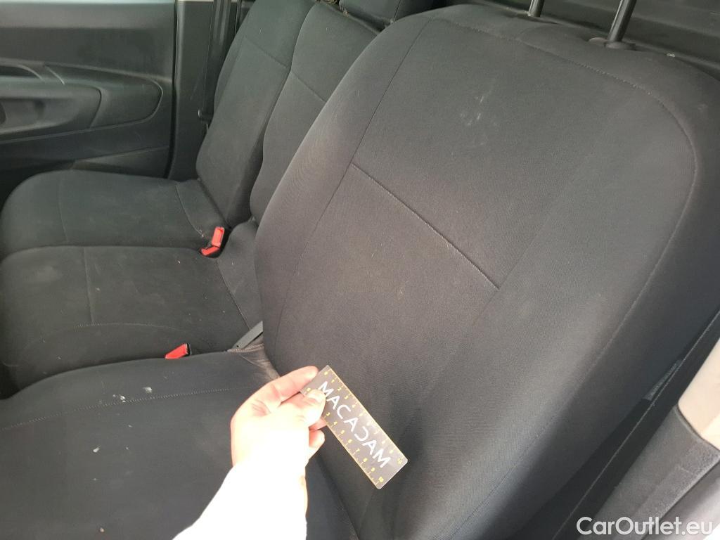  Opel  Combo OPEL  / 2018 / 4P / Fourgonnette 1.5 diesel 100chL1H1/stand CARGO PACK C #45