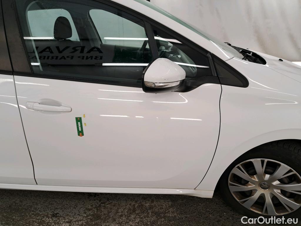  Peugeot  208  Active 1.6 HDi 75CV BVM5 E6 #31