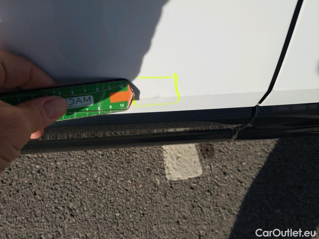  Audi  Q2 AUDI  / 2016 / 5P / todoterreno Design 35 TFSI 110kW (150CV) S tronic #32