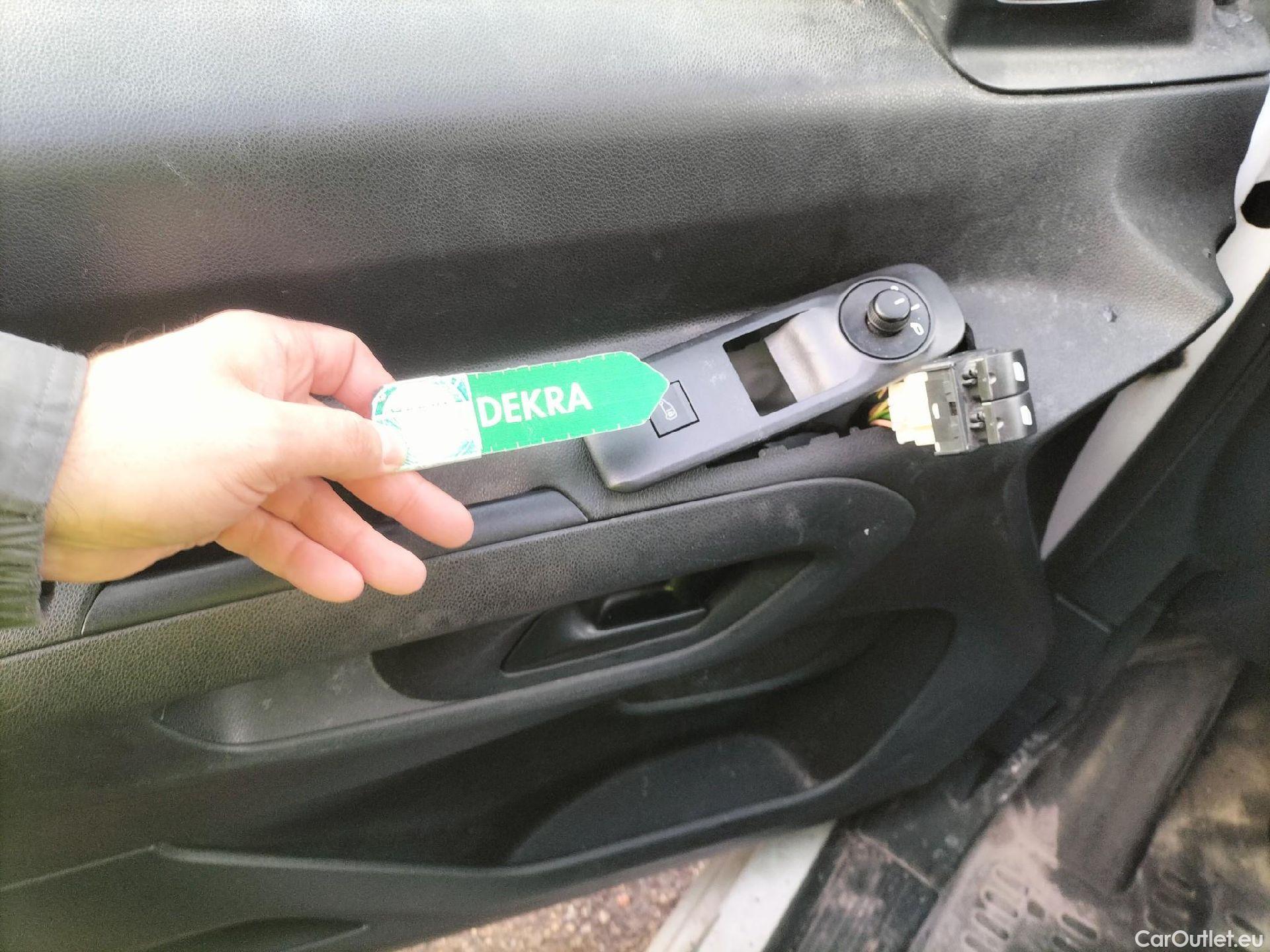  Citroen  Berlingo CITROEN  / 2018 / 3P / furgón derivado de turismo Talla M BlueHDi 55kW CONTROL #17