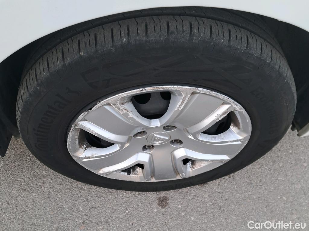  Dacia  Sandero DACIA  / 2016 / 5P / berlina con portón Comfort Blue dCi 70kW (95CV) #32