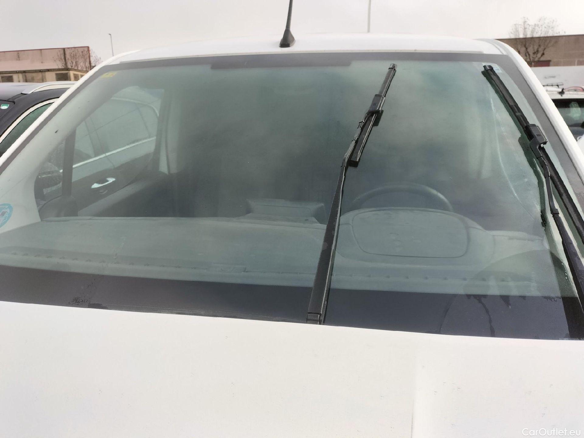  Citroen  Berlingo CITROEN  / 2018 / 3P / furgón derivado de turismo Talla M BlueHDi 55kW CONTROL #9