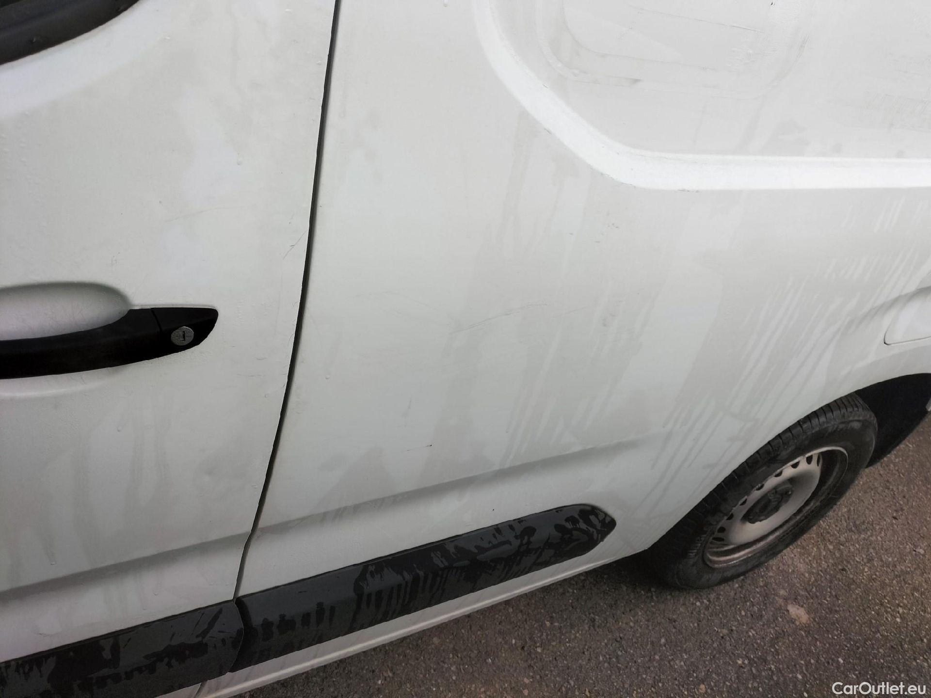  Citroen  Berlingo CITROEN  / 2018 / 3P / furgón derivado de turismo Talla M BlueHDi 55kW CONTROL #22