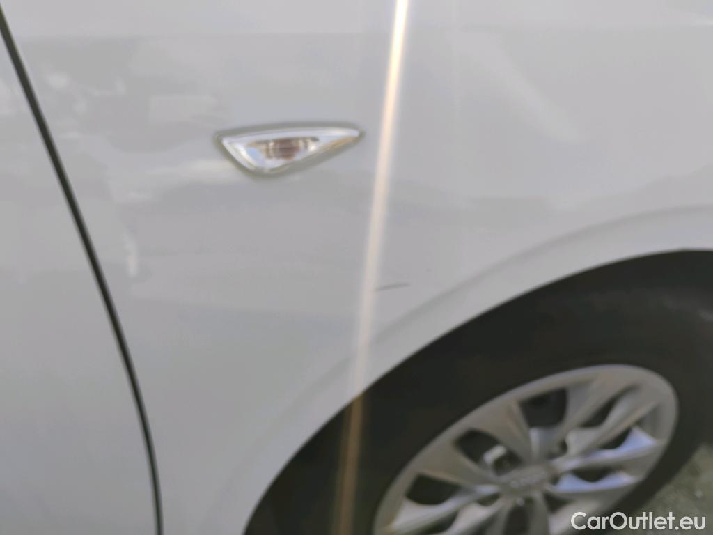  KIA  Cee'd KIA Ceed / 2018 / 5P / berlina con portón 1.0 T-GDi 88kW (120CV) Concept #36