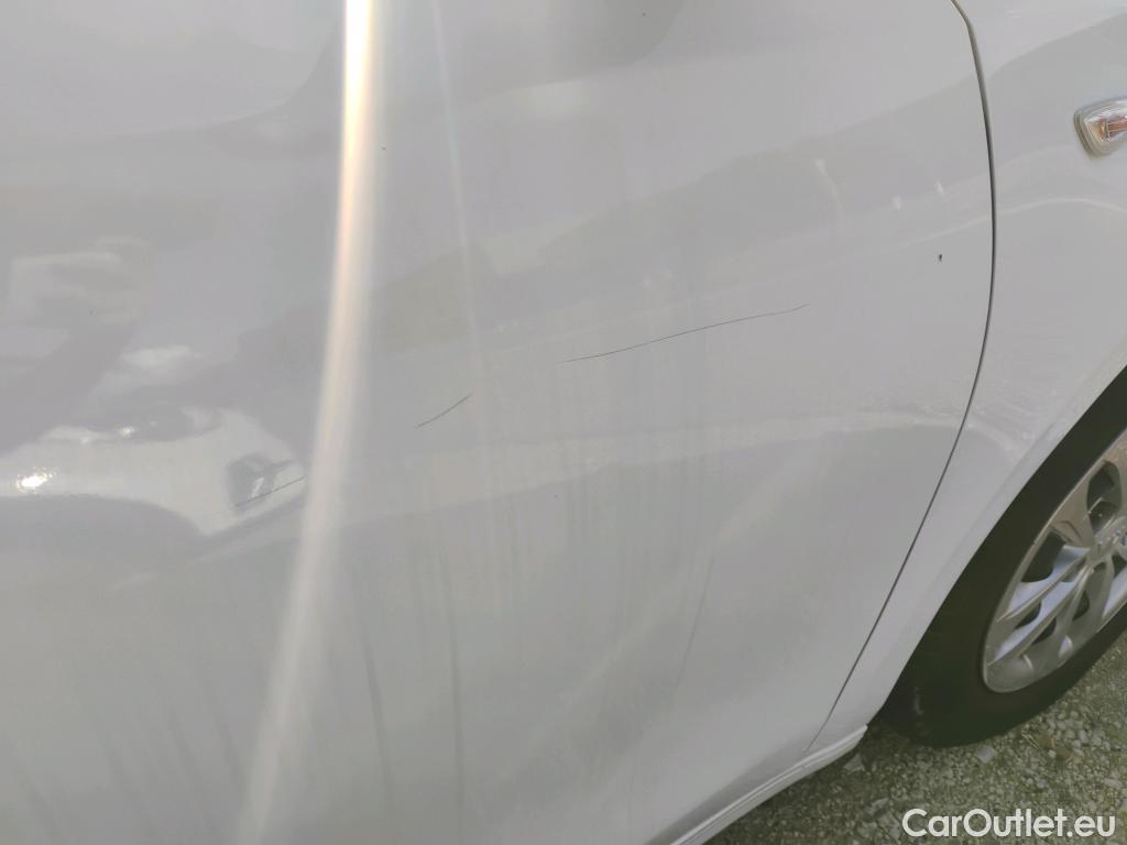  KIA  Cee'd KIA Ceed / 2018 / 5P / berlina con portón 1.0 T-GDi 88kW (120CV) Concept #12