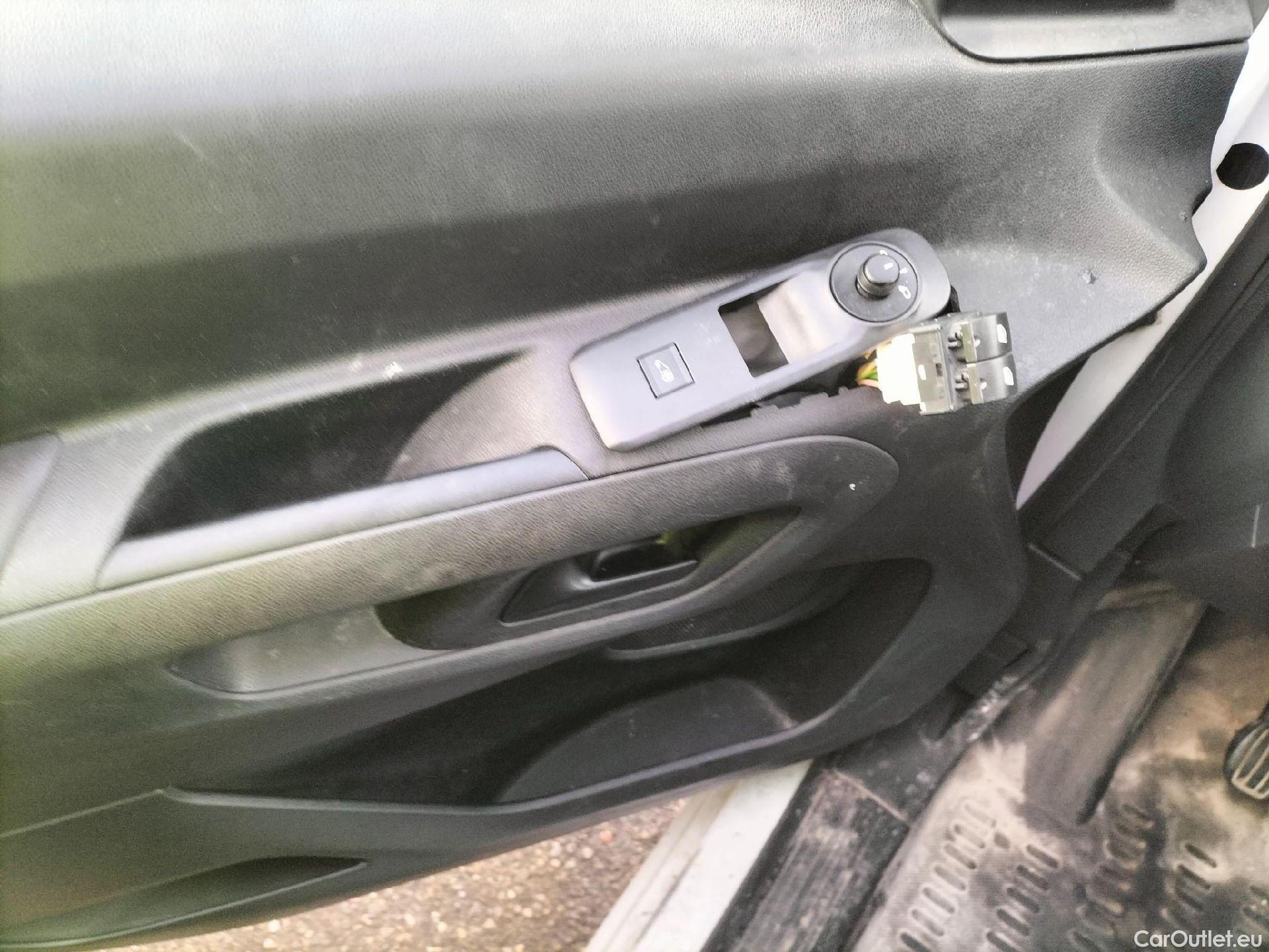  Citroen  Berlingo CITROEN  / 2018 / 3P / furgón derivado de turismo Talla M BlueHDi 55kW CONTROL #18