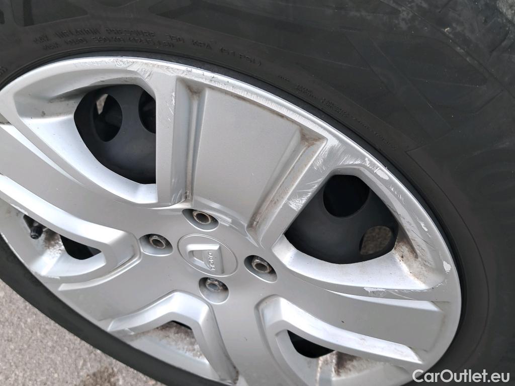  Dacia  Sandero DACIA  / 2016 / 5P / berlina con portón Comfort Blue dCi 70kW (95CV) #28