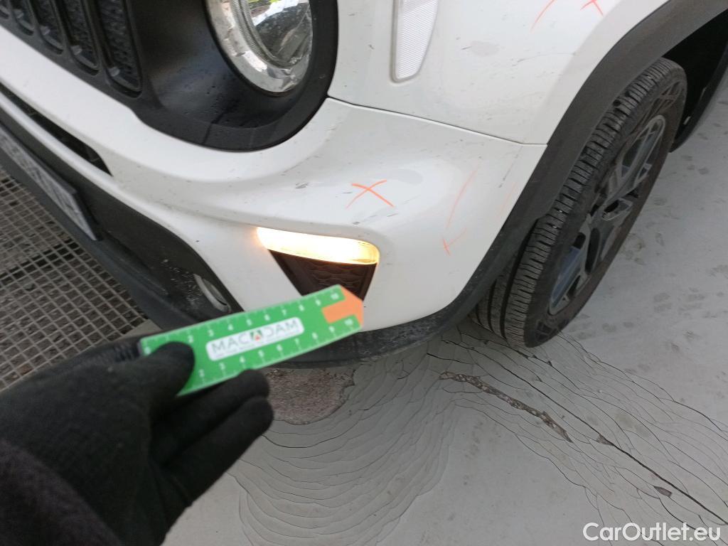  Jeep  Patriot JEEP Renegade / 2014 / 5P / todoterreno 2.0 Mjet 103kW (140CV) Night Eagle 4x4(SP) #31