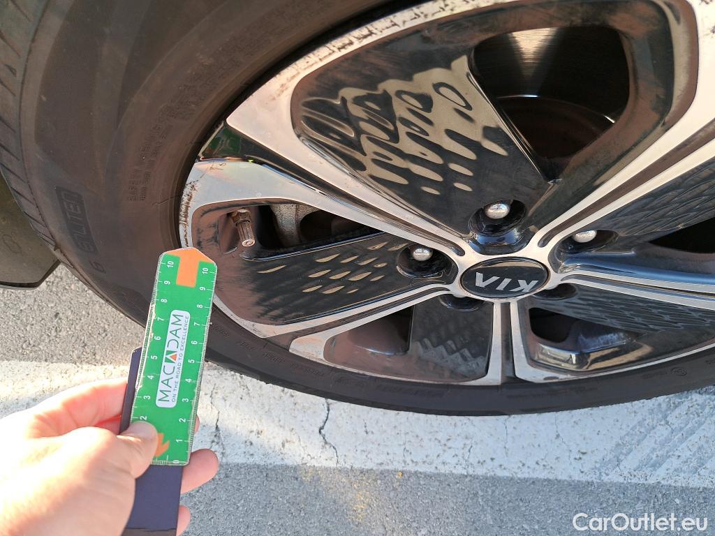  KIA  XCeed KIA  1.6 GDi PHEV 104kW (141CV) eDrive (AC) #11