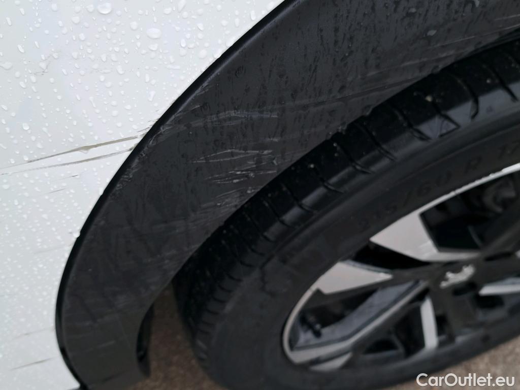  Peugeot  2008 PEUGEOT  / 2019 / 5P / todoterreno Allure BlueHDI 81kW (110CV) #14