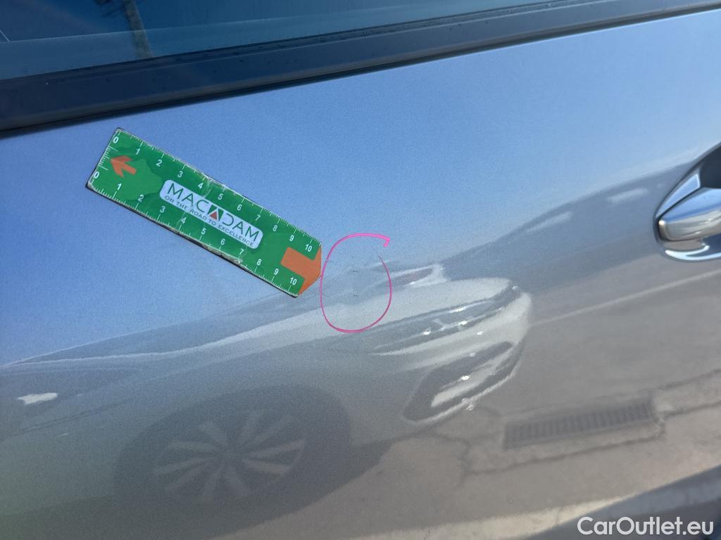  Peugeot  3008 PEUGEOT  / 2016 / 5P / todoterreno 1.5 BlueHDi 96kW (130CV) S&S Active (AC) #33