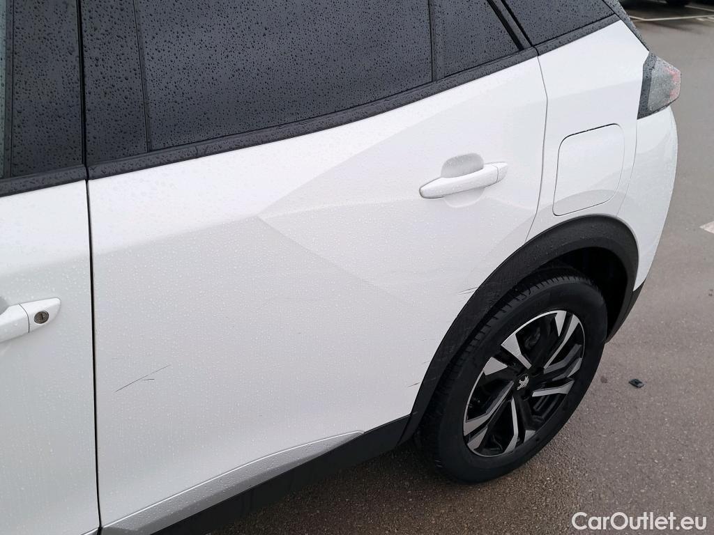  Peugeot  2008 PEUGEOT  / 2019 / 5P / todoterreno Allure BlueHDI 81kW (110CV) #5