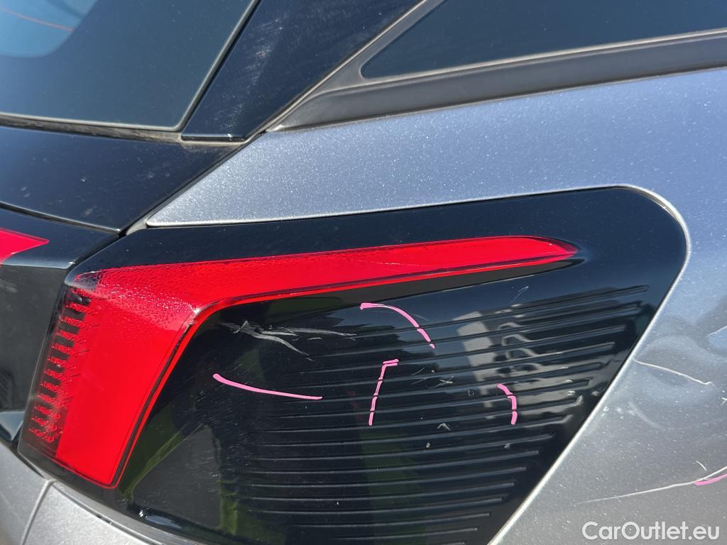  Peugeot  3008 PEUGEOT  / 2016 / 5P / todoterreno 1.5 BlueHDi 96kW (130CV) S&S Active (AC) #1