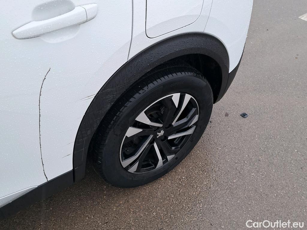  Peugeot  2008 PEUGEOT  / 2019 / 5P / todoterreno Allure BlueHDI 81kW (110CV) #13