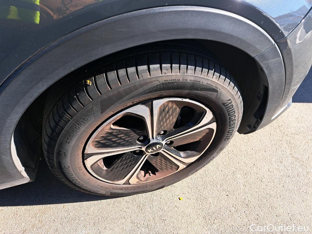  KIA  XCeed KIA  1.6 GDi PHEV 104kW (141CV) eDrive (AC) #12