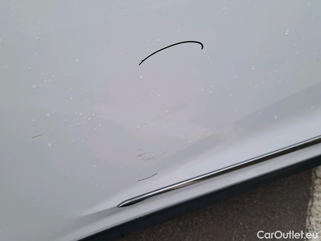  KIA  Niro KIA e- / 2016 / 5P / crossover e- 150kW (204CV) Drive (Long Range) #2