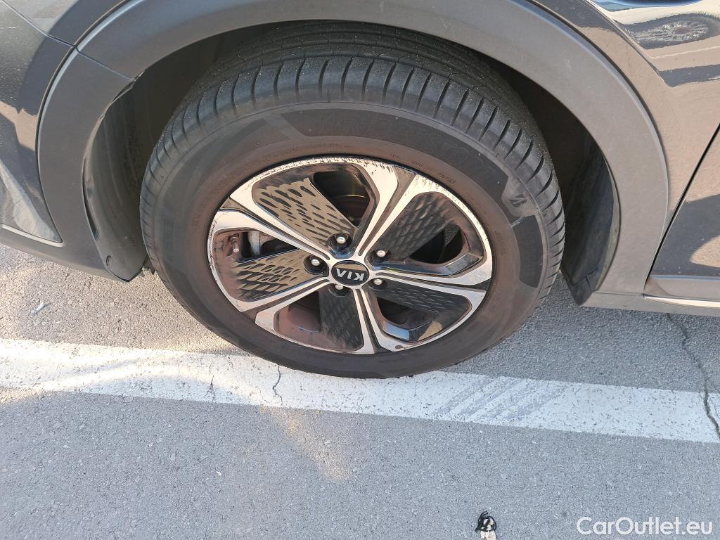  KIA  XCeed KIA  1.6 GDi PHEV 104kW (141CV) eDrive (AC) #10