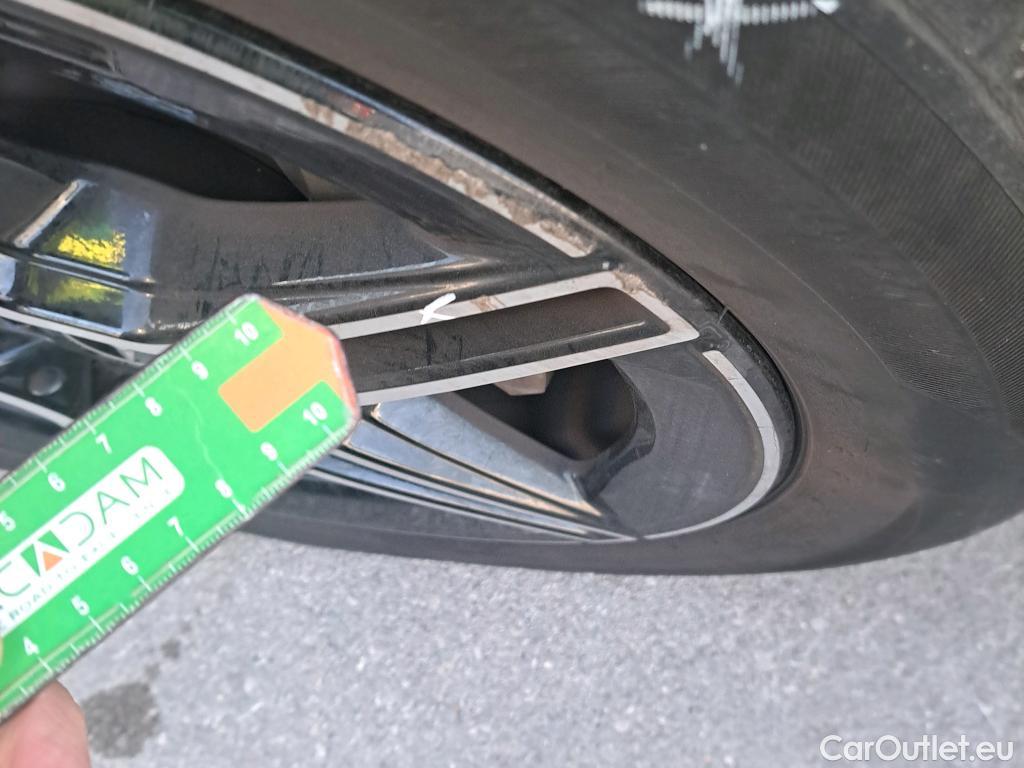  Mercedes  G-Klasee MERCEDES-BENZ GLC Coupé / 2019 / 5P / coupé GLC 300 de 4MATIC #12