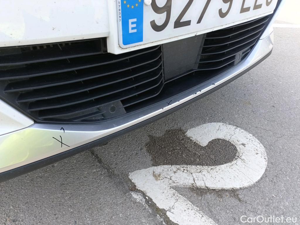  Peugeot  2008 PEUGEOT  / 2019 / 5P / todoterreno Allure Puretech 100 S&S BVM6 (CX) #11