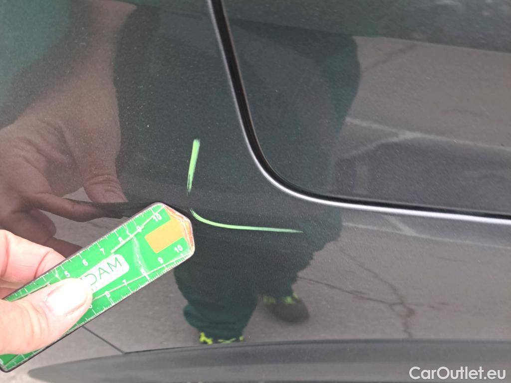  Peugeot  3008 PEUGEOT  Hybrid / 2020 / 5P / todoterreno 225 e-EAT8 Allure (AC2) #6