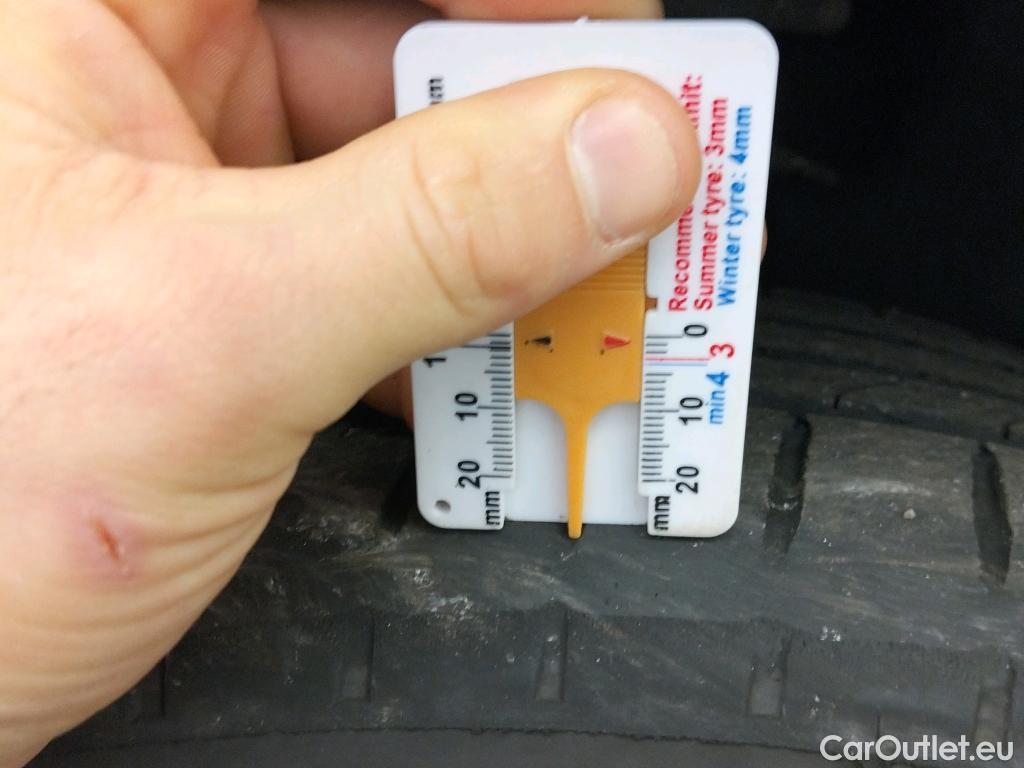  Bmw  X1 BMW  / 2019 / 5P / todoterreno sDrive18d #7