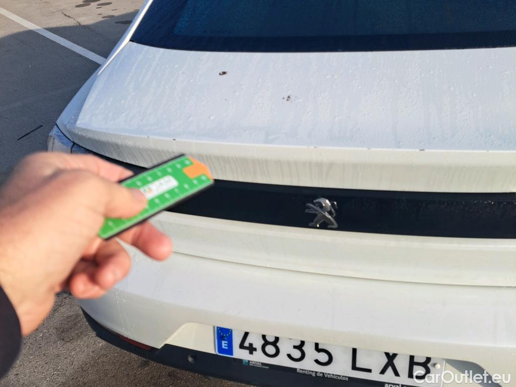  Peugeot  508 PEUGEOT  / 2018 / 5P / berlina con portón 5P Active Pack BlueHDi 130 S&S EAT8 #1