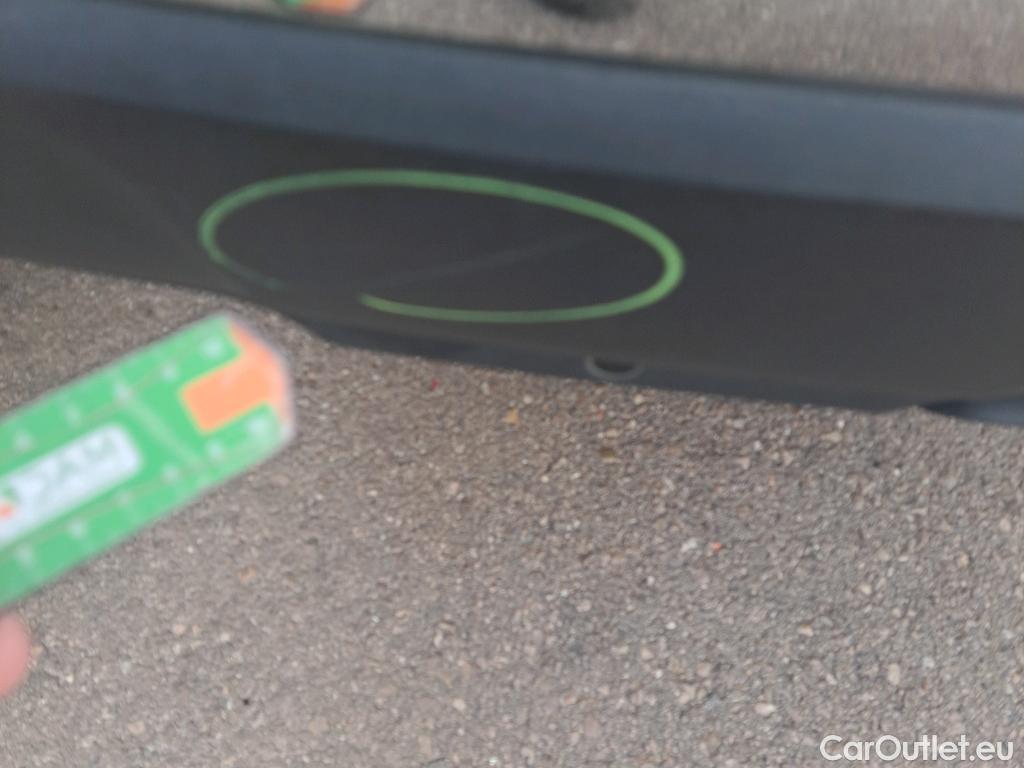  Peugeot  3008 PEUGEOT  Hybrid / 2020 / 5P / todoterreno 225 e-EAT8 Allure (AC2) #10