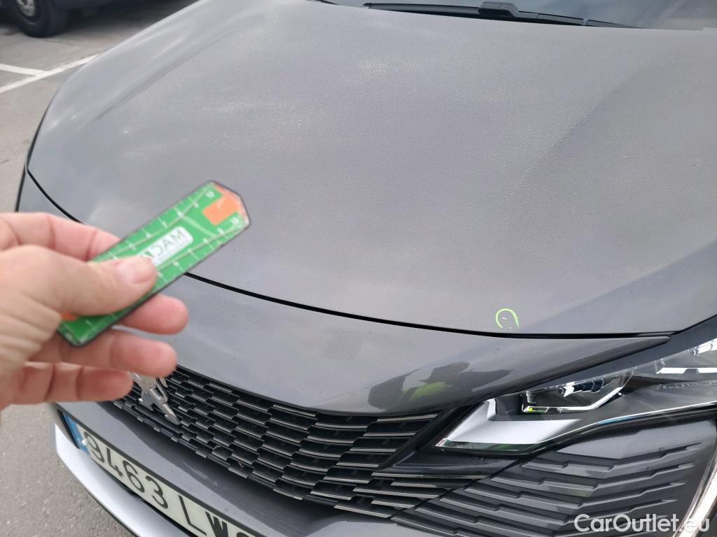  Peugeot  3008 PEUGEOT  Hybrid / 2020 / 5P / todoterreno 225 e-EAT8 Allure (AC2) #26