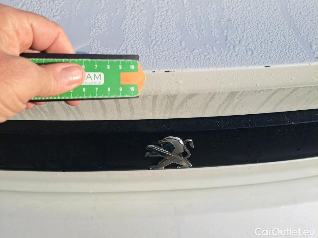  Peugeot  508 PEUGEOT  / 2018 / 5P / berlina con portón 5P Active Pack BlueHDi 130 S&S EAT8 #2