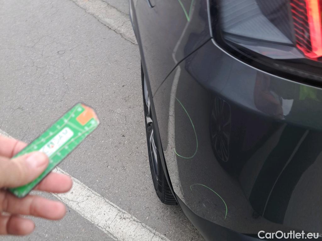  Peugeot  3008 PEUGEOT  Hybrid / 2020 / 5P / todoterreno 225 e-EAT8 Allure (AC2) #22