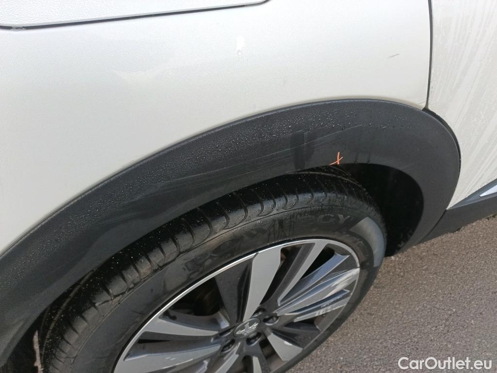  Peugeot  3008 PEUGEOT  / 2016 / 5P / todoterreno PureTech 132kW (180CV) EAT8 GT Line #19