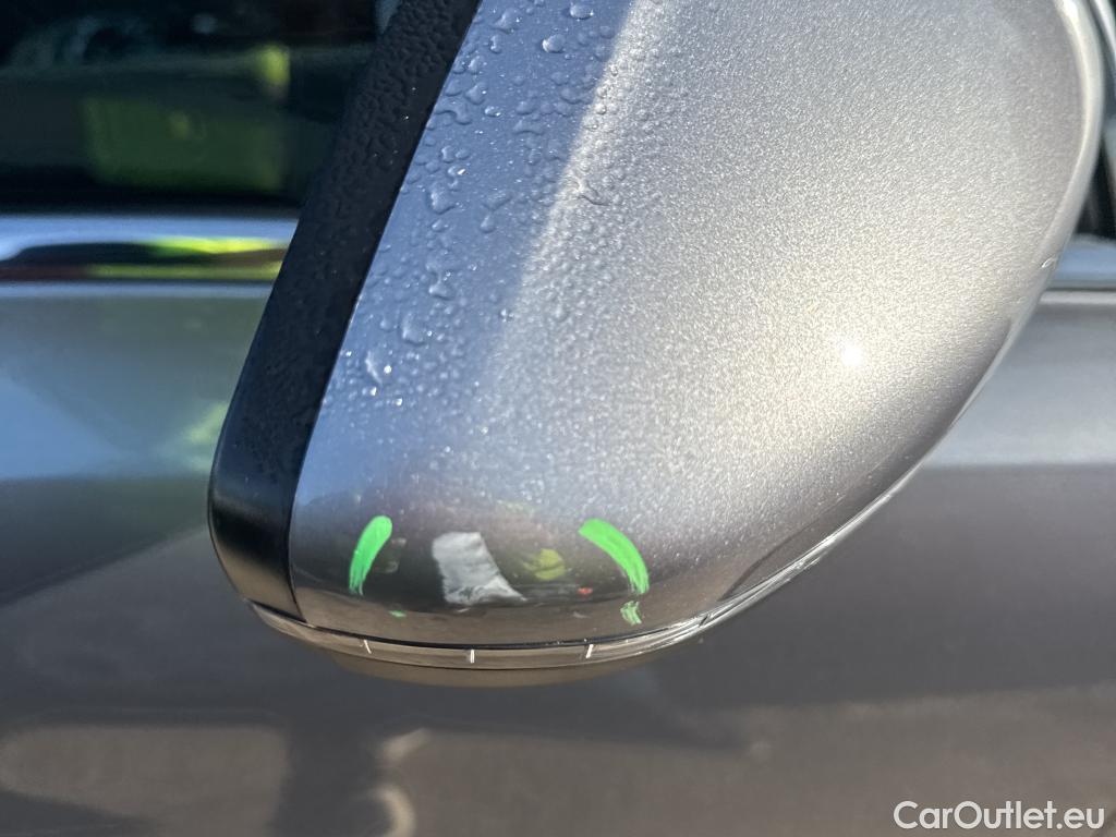  Peugeot  308 PEUGEOT  / 2017 / 5P / familiar SW Allure Pack BlueHDI 130 S&S EAT8 #29