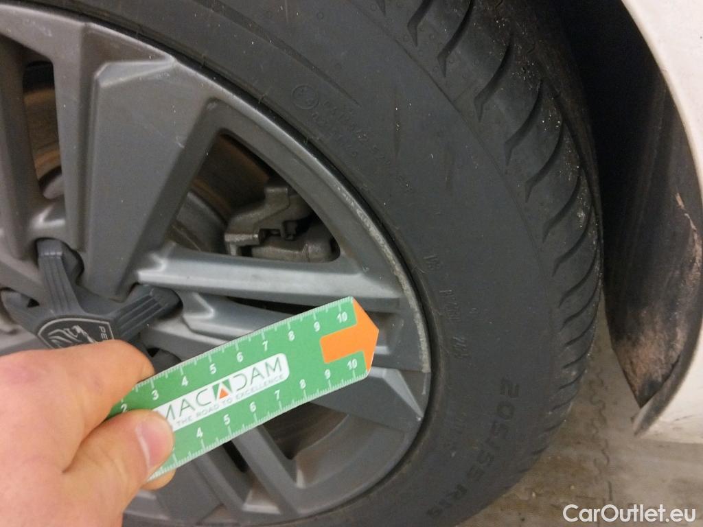  Peugeot  308  Active Pack 1.5 HDi 130CV AT8 E6d #7