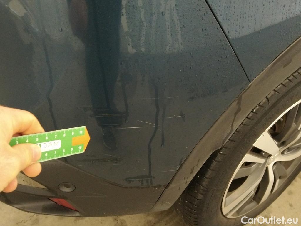  Peugeot  3008 PEUGEOT  / 2020 / 5P / todoterreno 1.5 BlueHDi 96kW S&S Allure Pack EAT8 #4