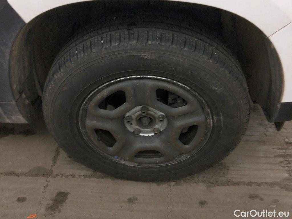  Dacia  Duster DACIA  / 2018 / 5P / todoterreno Essential Blue dCi 85kW (115CV) 4X4 #37