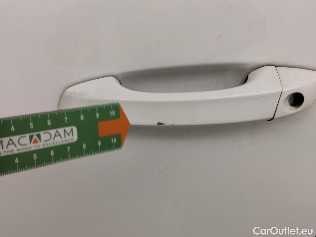  Peugeot  308  Active Pack 1.5 HDi 130CV AT8 E6d #17