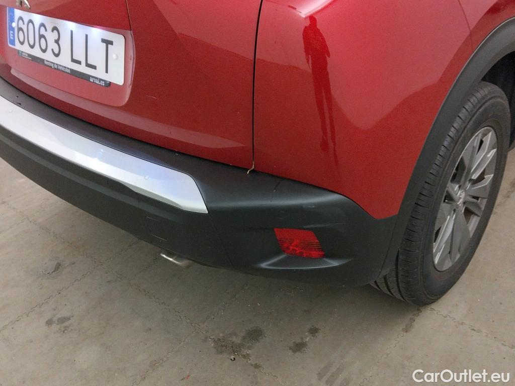  Peugeot  2008 PEUGEOT  / 2019 / 5P / todoterreno Active Pack BlueHDI 81kW (110CV) #13