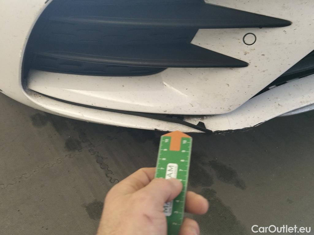  Mercedes  A-Klasse MERCEDES-BENZ Clase A / 2018 / 5P / berlina con portón A 200 d 4MATIC #17