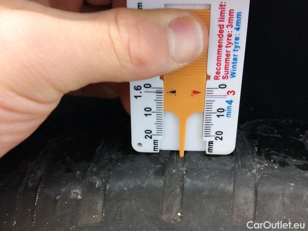  Peugeot  3008 PEUGEOT  / 2020 / 5P / todoterreno 1.5 BlueHDi 96kW (130CV) S&S Active Pack (AC4) #4