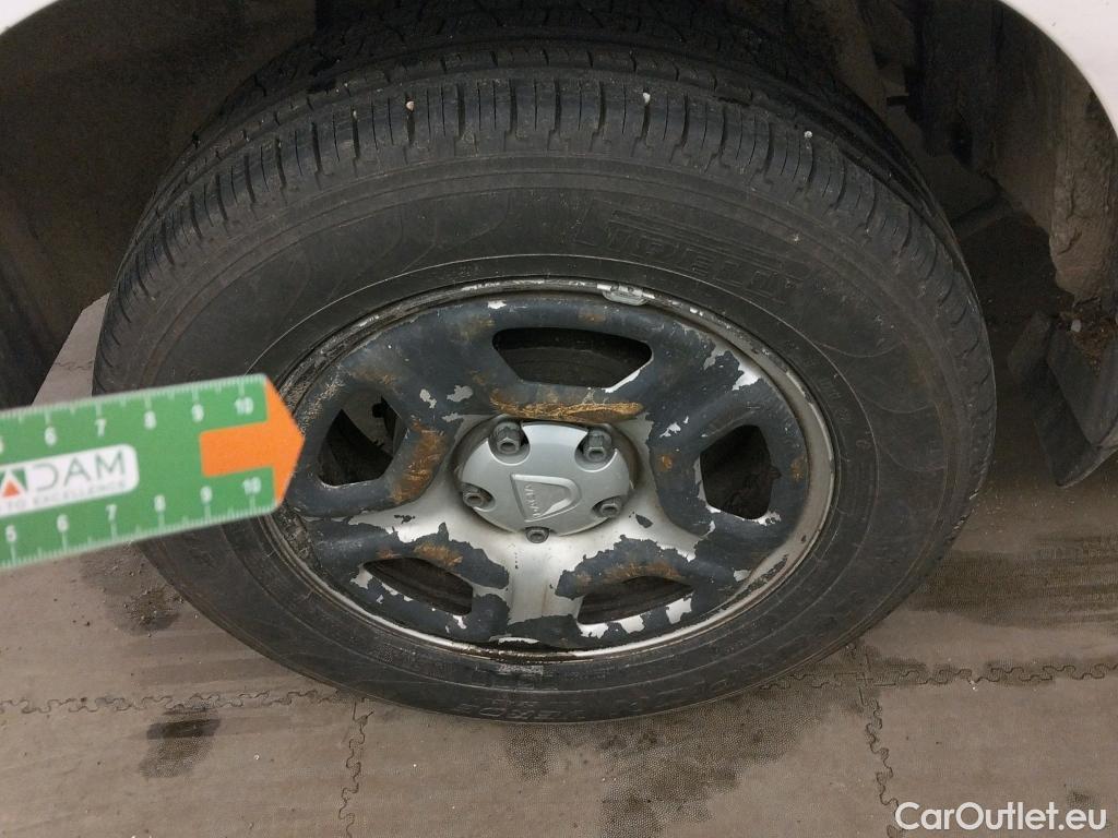  Dacia  Duster DACIA  / 2018 / 5P / todoterreno Essential Blue dCi 85kW (115CV) 4X4 #40