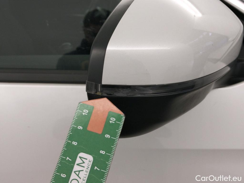  Peugeot  3008 PEUGEOT  / 2020 / 5P / todoterreno 1.5 BlueHDi 96kW (130CV) S&S Active Pack (AC4) #10