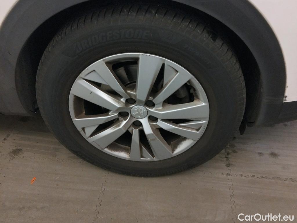  Peugeot  3008 PEUGEOT  / 2020 / 5P / todoterreno 1.5 BlueHDi 96kW (130CV) S&S Active Pack (AC4) #3