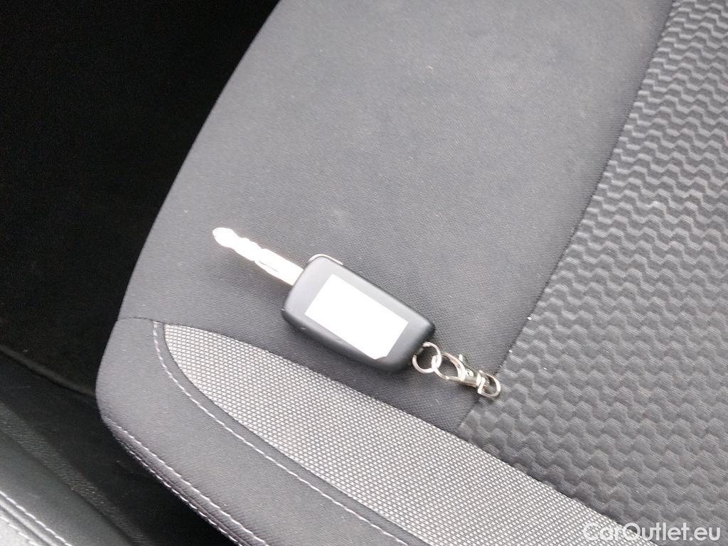  Nissan  Qashqai NISSAN  / 2017 / 5P / todoterreno dCi 85 kW (115 CV) E6D ACENTA #2