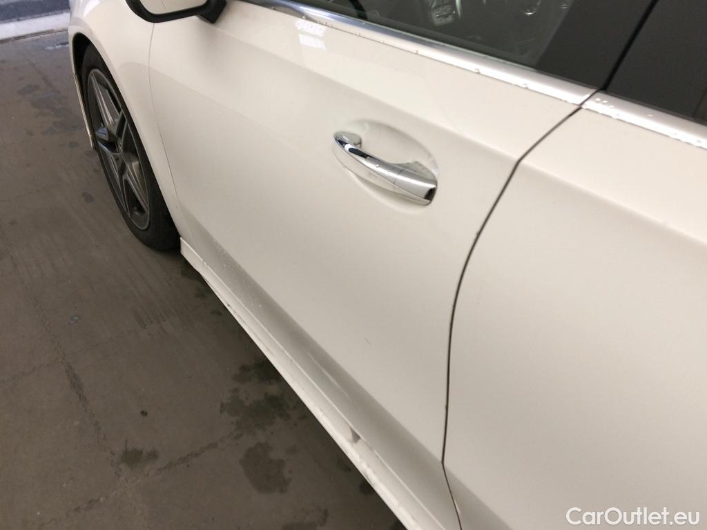  Mercedes  A-Klasse MERCEDES-BENZ Clase A / 2018 / 5P / berlina con portón A 200 d 4MATIC #11