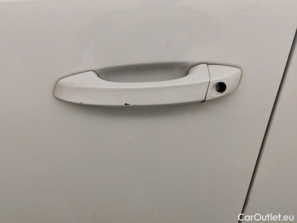  Peugeot  308  Active Pack 1.5 HDi 130CV AT8 E6d #16