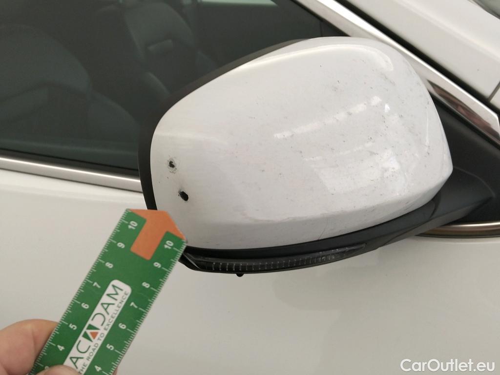  Renault  Kadjar RENAULT  / 2019 / 5P / crossover Zen Blue dCi 110kW (150CV) 4x4 #32